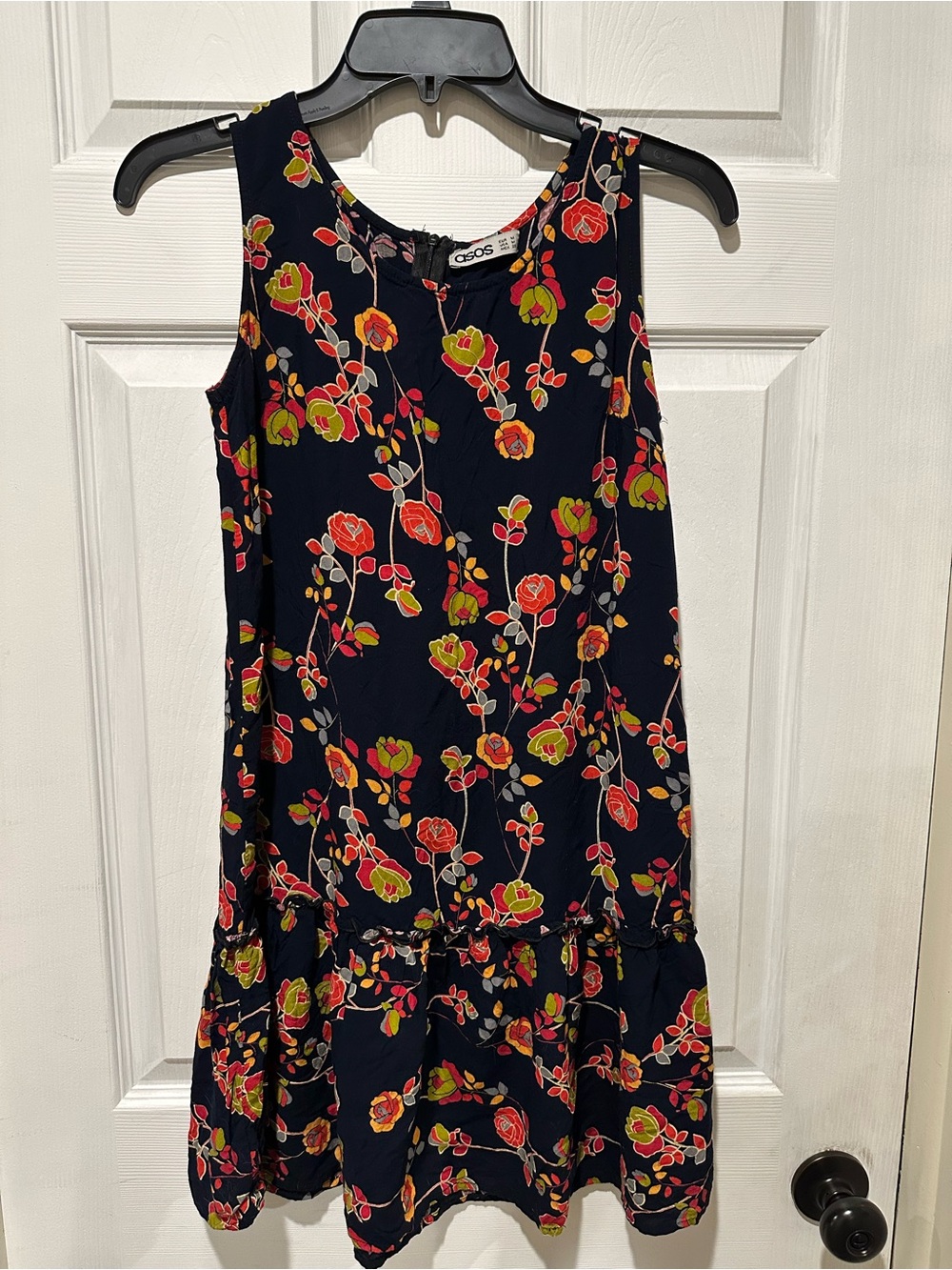 ASOS Navy Floral Sleeveless Dress, size medium. Gorgeous!